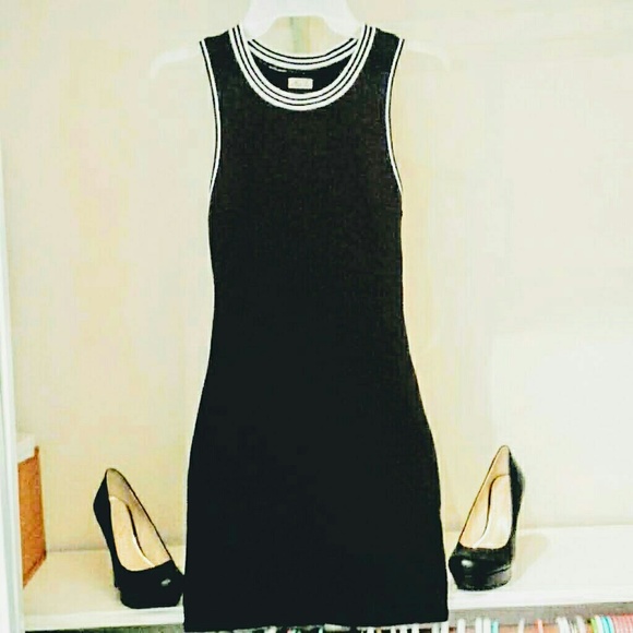 Hollister dress - Picture 4 of 9